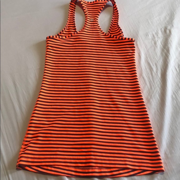 Lululemon Tank Size 4 - Picture 2 of 3